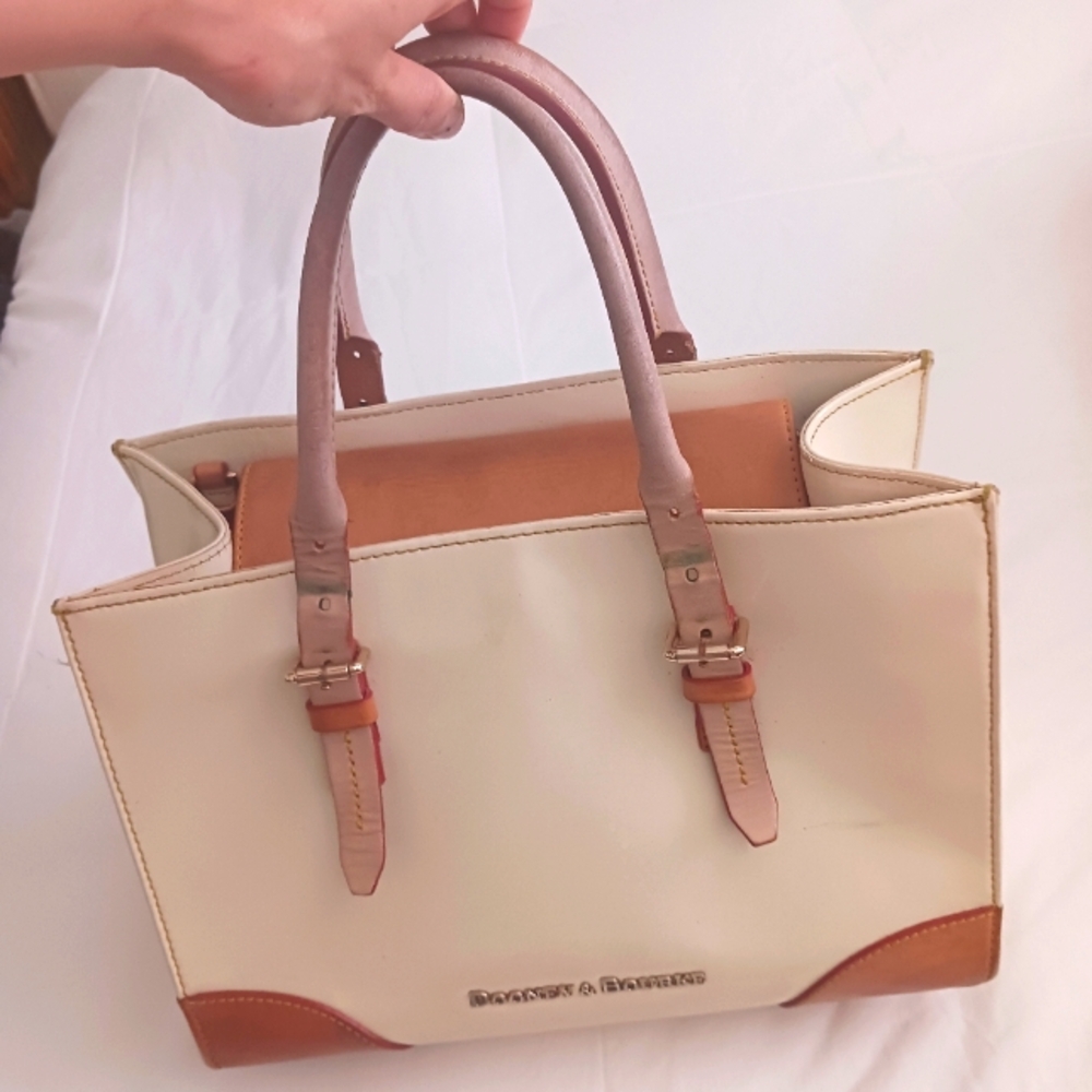 Vintage dooney bourke red interior waterproof leater